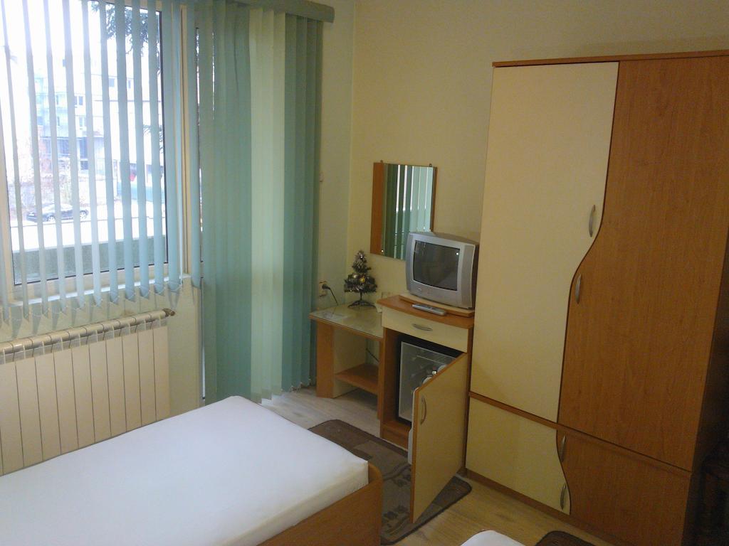Hotel Tsarevets Asenovgrad Oda fotoğraf