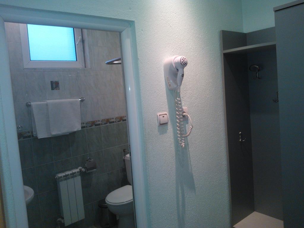 Hotel Tsarevets Asenovgrad Oda fotoğraf
