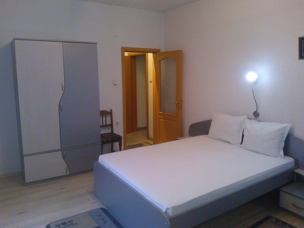 Hotel Tsarevets Asenovgrad Oda fotoğraf