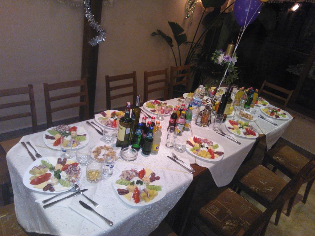 Hotel Tsarevets Asenovgrad Dış mekan fotoğraf