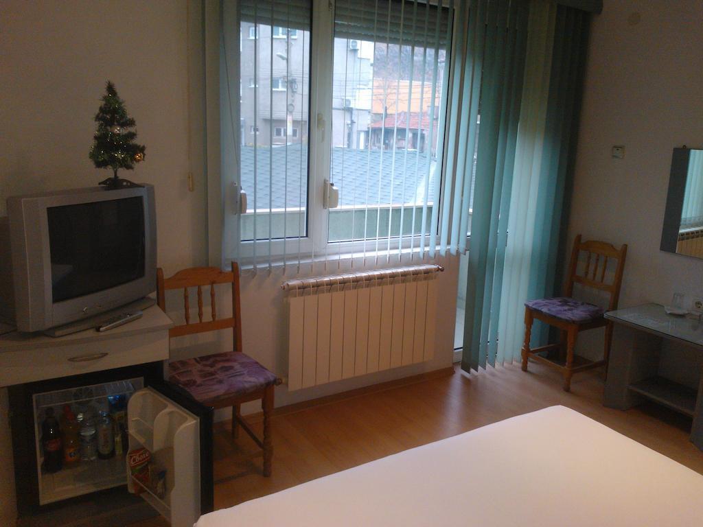 Hotel Tsarevets Asenovgrad Oda fotoğraf